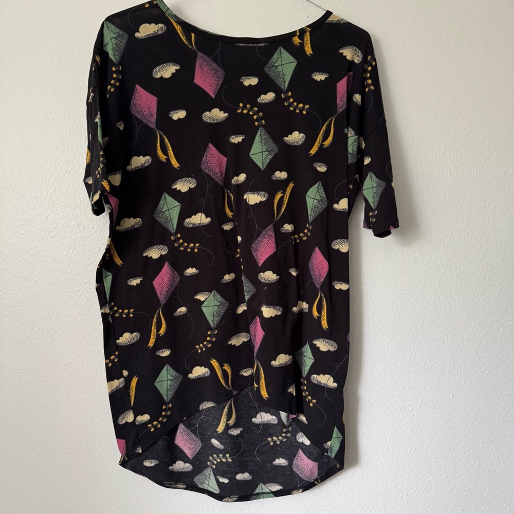 LuLaRoe Women’s Top - XS - Whimsical Kite Print $15